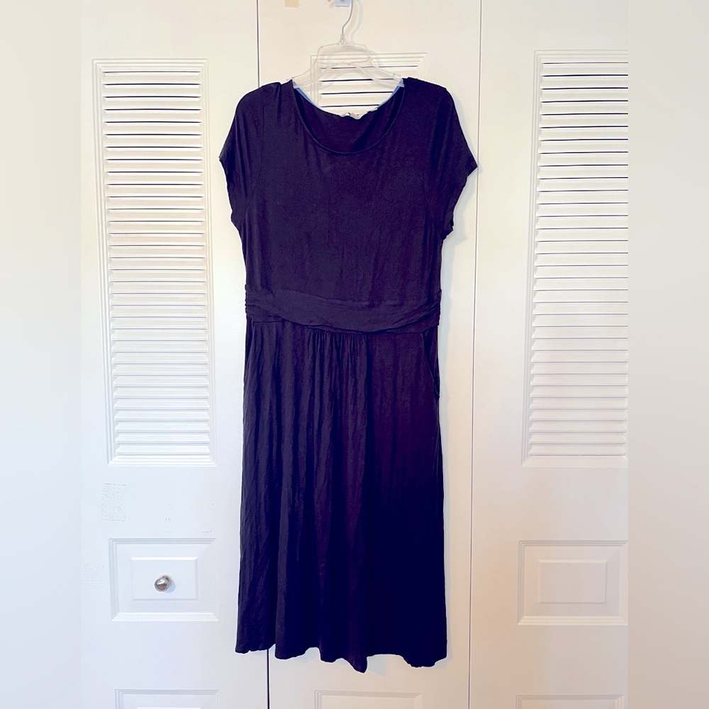 Boden navy blue pocket dress